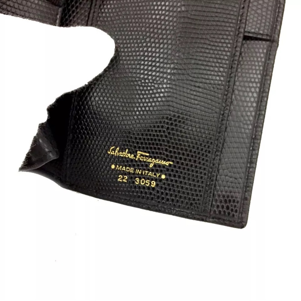 Authentic Salvatore Ferragamo Vara Black Leather Long Bifold Wallet EUC - Picture 8 of 8